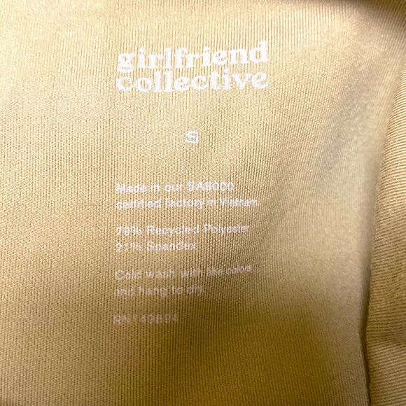 Girlfriend Collective High Waist Active Capri Leggings - Picture 4 of 4